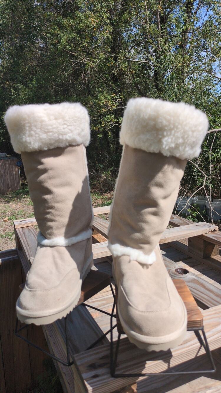 rsvp Womens Mid Calf Winter Boots Sz 12 Beige Suede and Wool FLAW